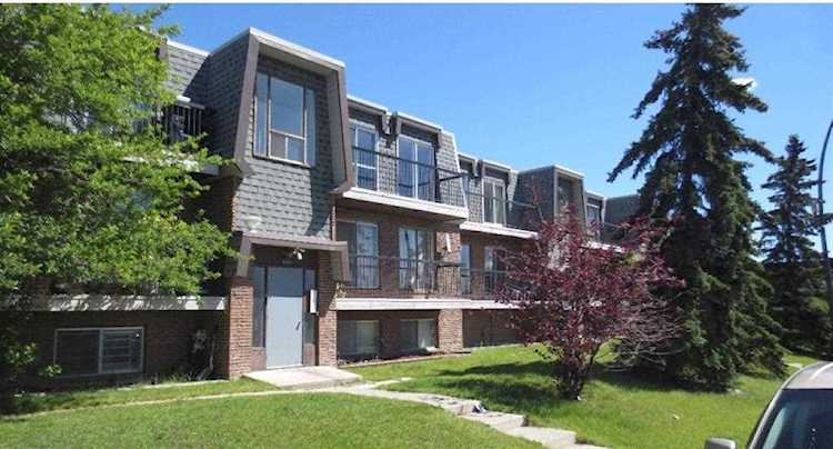 431C Huntsville Crescent NW #304 Calgary, AB T2K 4W3