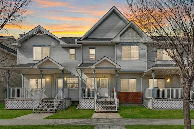 214 Prestwick Landing SE Calgary, AB T2Z 3Z7