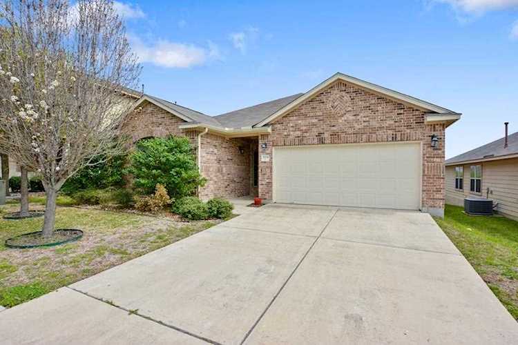 2034 Livonia DR Buda, TX 78610
