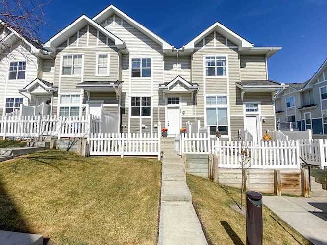 3096 New Brighton Gardens Se Calgary, AB T2Z 0A4