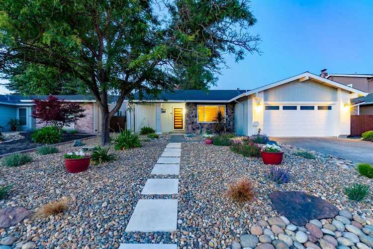 4578 Flores Avenue Rohnert Park, CA 94928
