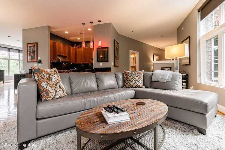 2011 Frankfort Ave #213 Louisville, KY 40206