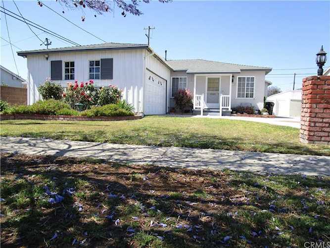 1135 W 185th St Gardena, CA 90248