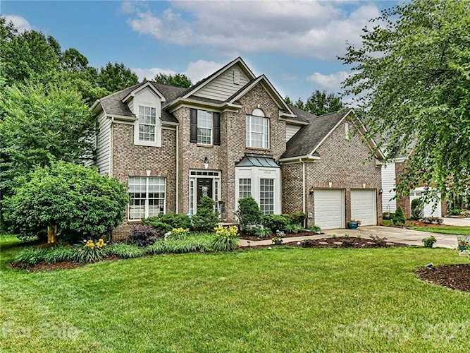 15912 Lavenham Rd Huntersville, NC 28078
