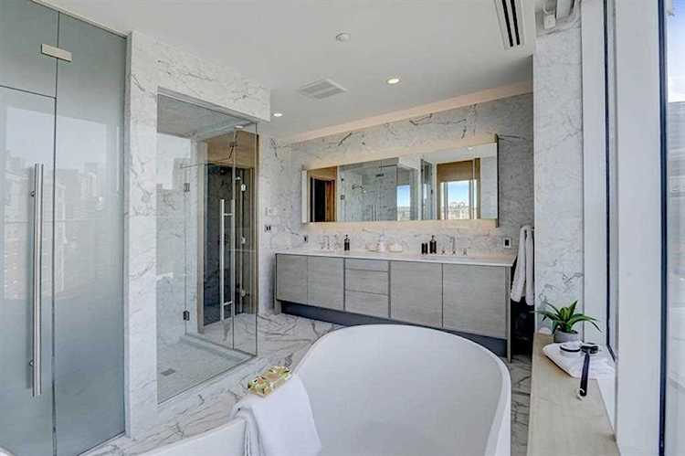 738 1 Ave SW #1110 Calgary, AB T2P 5G8