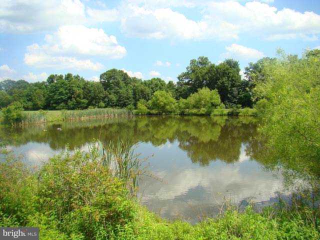 11 Applewood Ct Hainesport, NJ 08036