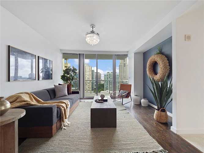 3338 Peachtree Rd NE #2005 Atlanta, GA 30326 | MLS 6896434 Photo 1