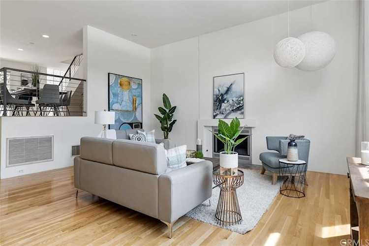 1742 Redcliff St Los Angeles, CA 90026