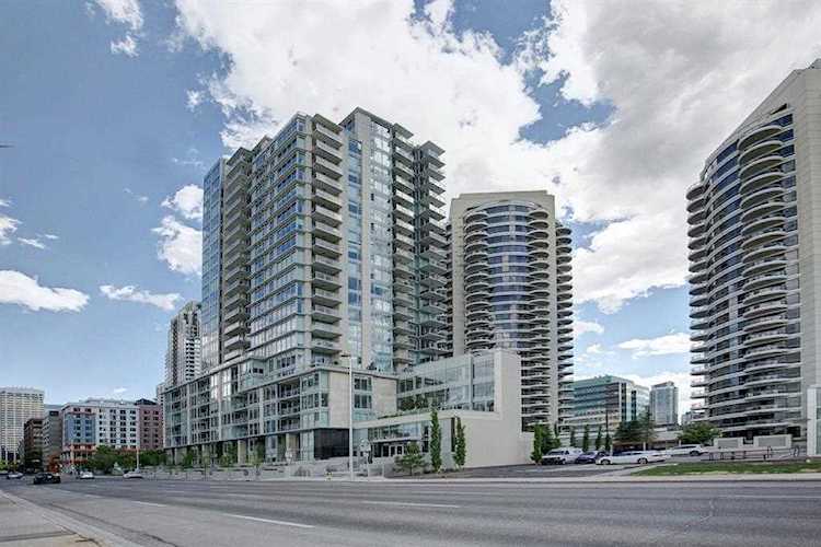 1025 5 Ave SW #608 Calgary, AB T2P 1N4