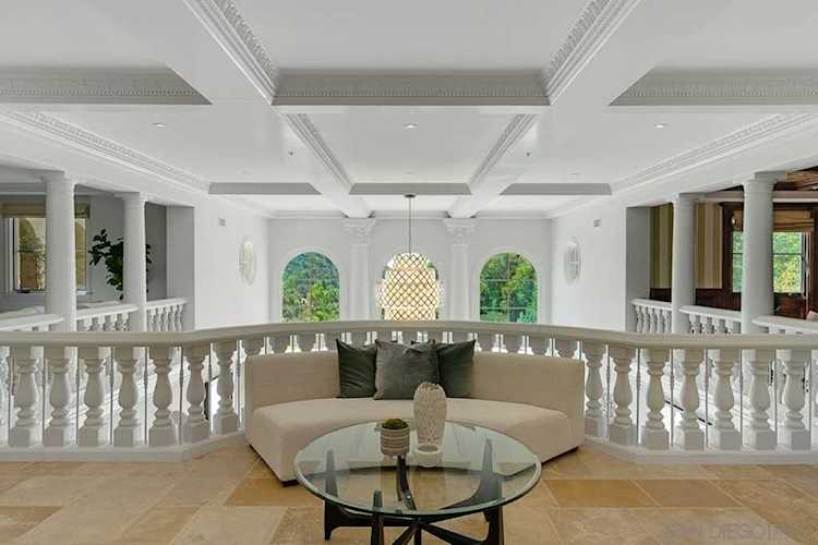 11025 Anzio Road Bel Air, CA 90077