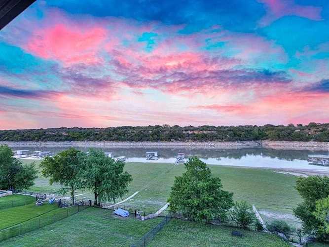 1209 Lakeshore DR Spicewood, TX 78669
