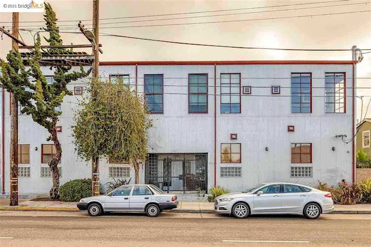 3110 Adeline St Oakland, CA 94608