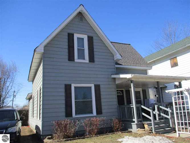 210 S Franklin Street St Louis, MI 48880