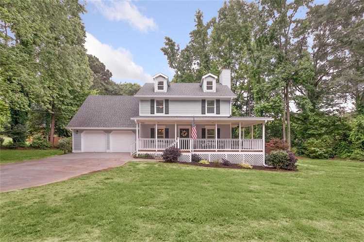 2050 Grayfield Dr Grayson, GA 30017