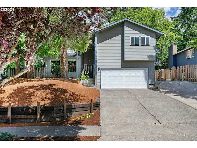 6260 SW Cherryhill Dr Beaverton, OR 97008