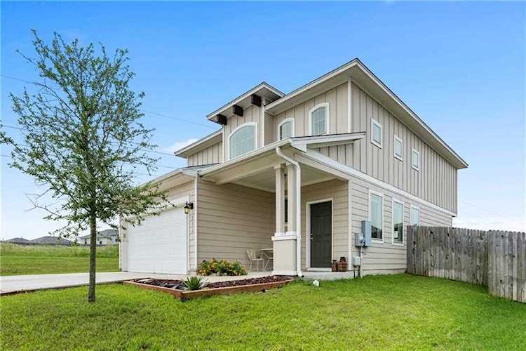 273 Vestral RD Buda, TX 78610