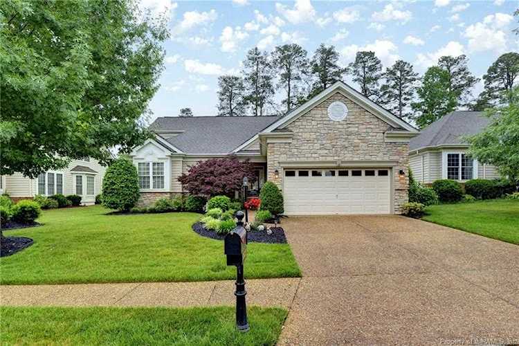 6823 Arthur Hills Dr Williamsburg, VA 23188