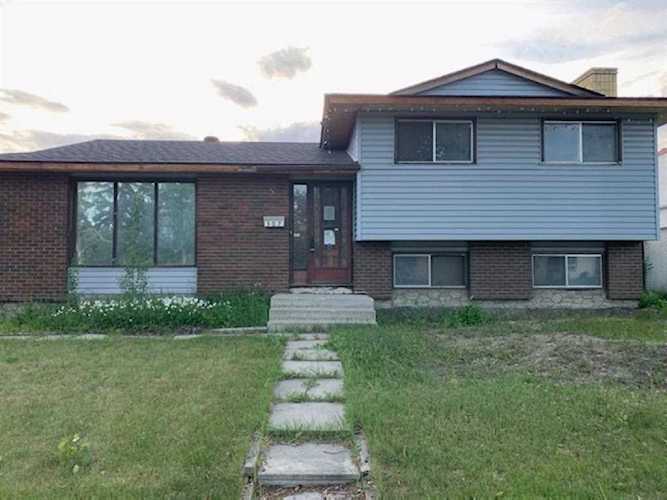 307 Queensland Dr SE Calgary, AB T2J 3R8