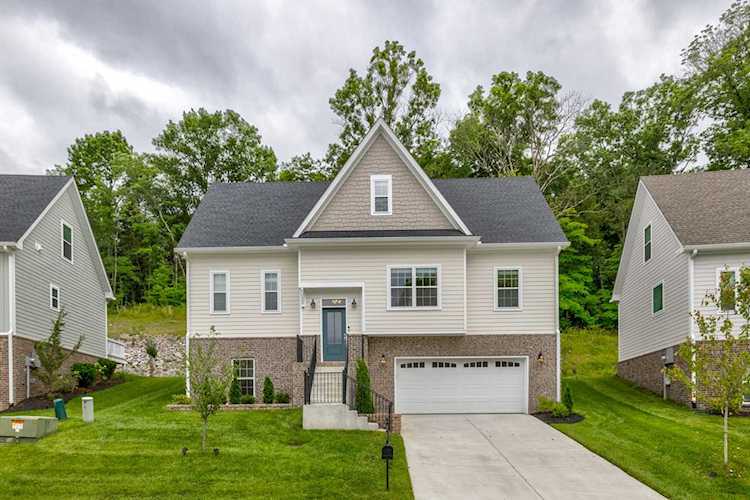 1716 Woodland Pointe Dr Nashville, TN 37214