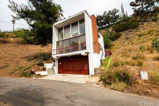 8655 Appian Way Los Angeles, CA 90046