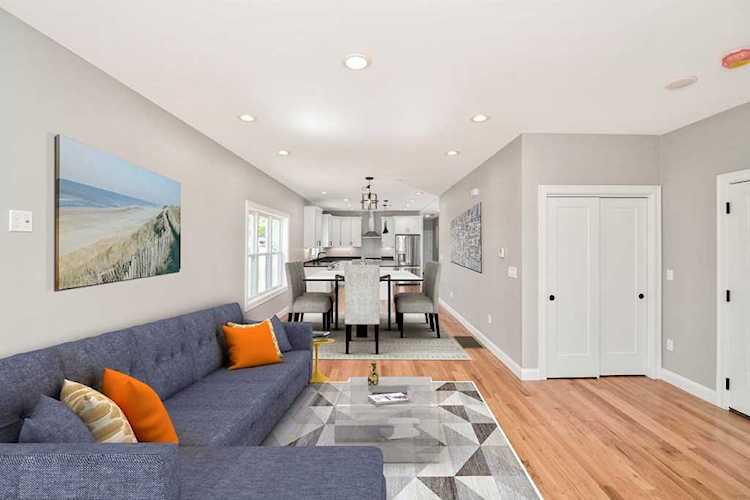 17 George St #1 Boston, MA 02136