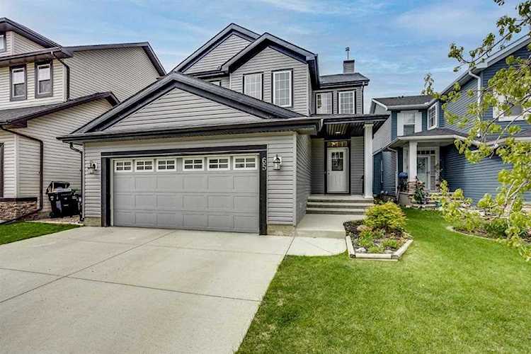 65 Royal Oak Manor NW Calgary, AB T3G 0B6