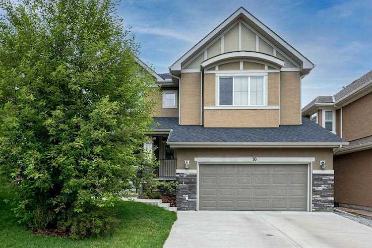 10 Tuscany Estates Close NW Calgary, AB T3L 0B4