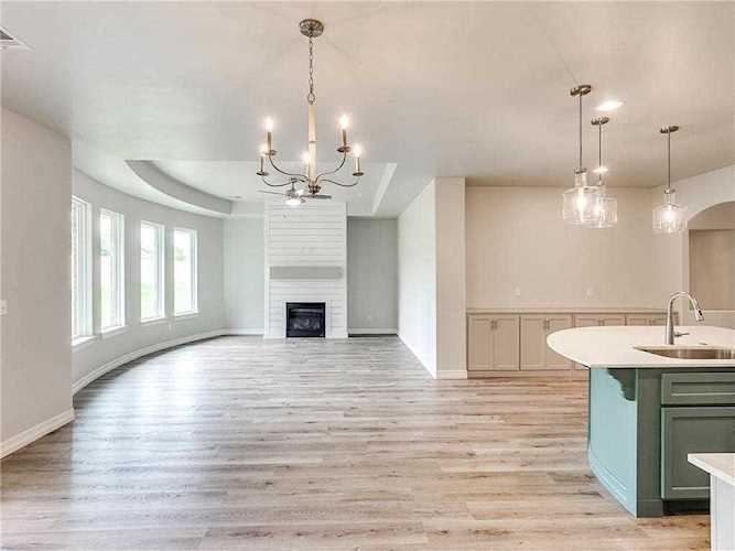 11104 Treemont Ln Oklahoma City, OK 73162
