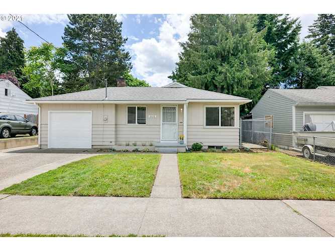8618 NE Thompson St Portland, OR 97220