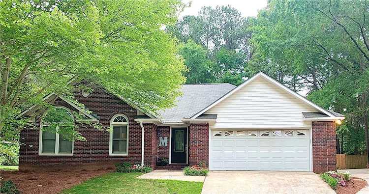 642 East Ln Auburn, AL 36830