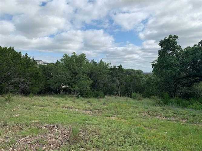 627 Newport DR Spicewood, TX 78669