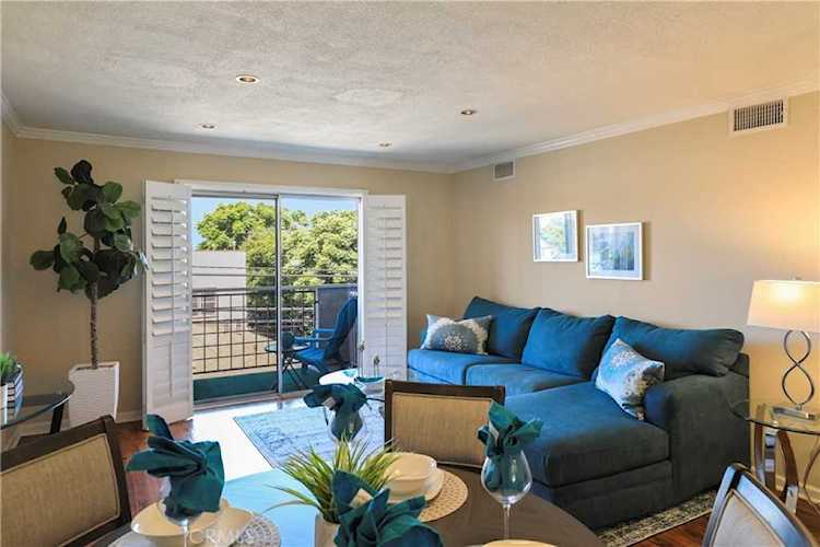 505 W 5th St #215 Long Beach, CA 90802
