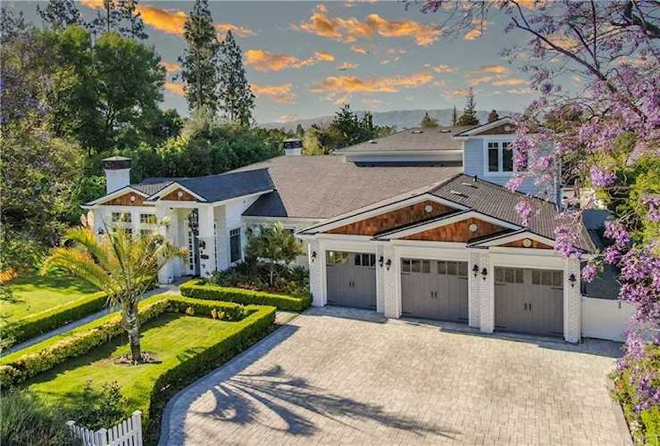 18641 Cassandra St Tarzana, CA 91356