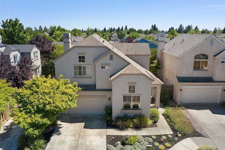 2320 Brompton Avenue Santa Rosa, CA 95403