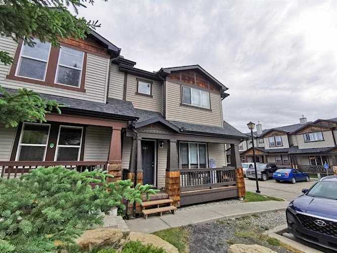 107 Panatella Park NW Calgary, AB T3K 6L5