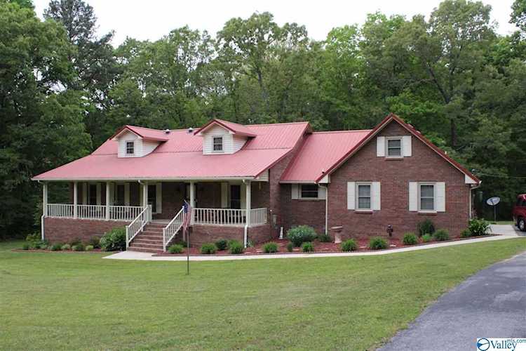 19 Ramblewood Private Drive Hartselle, AL 35640