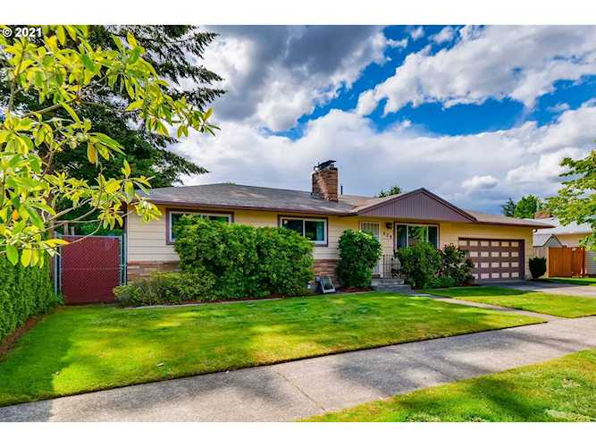829 SE 165th Ave Portland, OR 97233