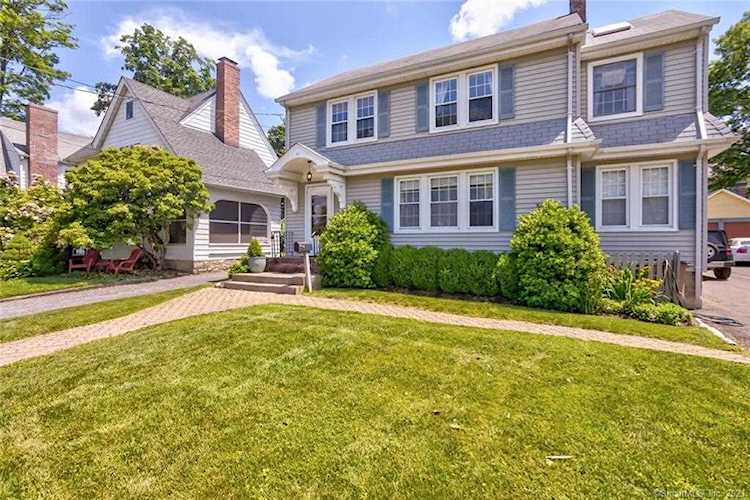43 Rachelle Avenue Stamford, CT 06905