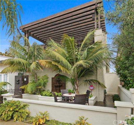 154 12th St Seal Beach, CA 90740