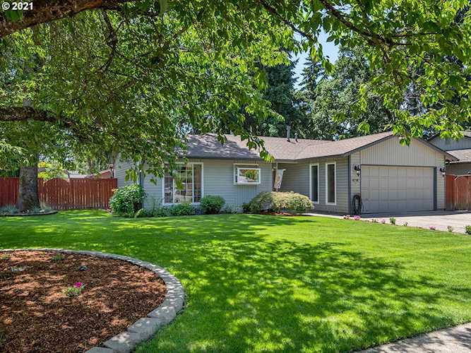 4114 SE Spring St Hillsboro, OR 97123