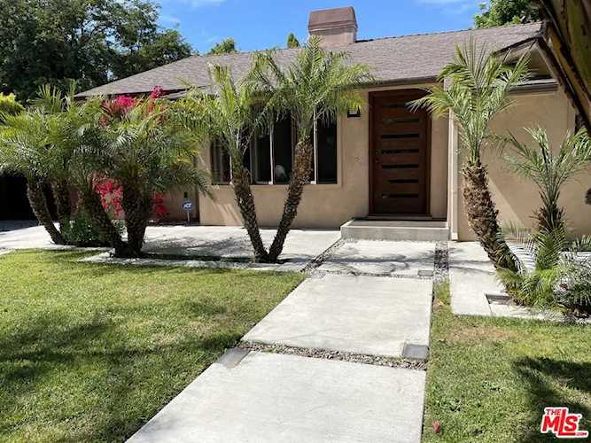 12757 Bloomfield St Studio City, CA 91604