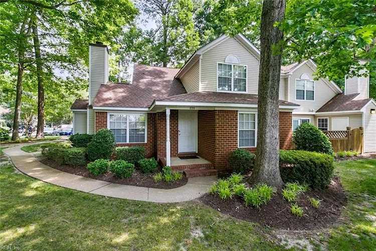 855 Masters Trl Newport News, VA 23602