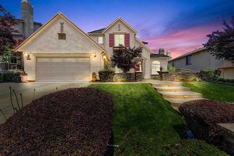 909 Baker Hill Way Rocklin, CA 95765