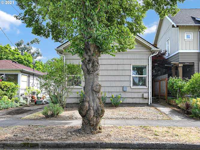 2908 N Baldwin St Portland, OR 97217