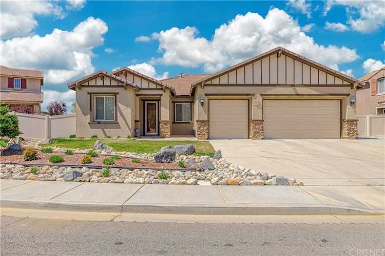 6853 Cabernet Rd Palmdale, CA 93551