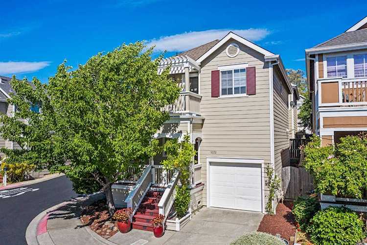 1032 Addison Circle Petaluma, CA 94952
