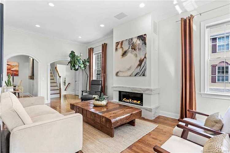 65 Seaside Avenue Stamford, CT 06902