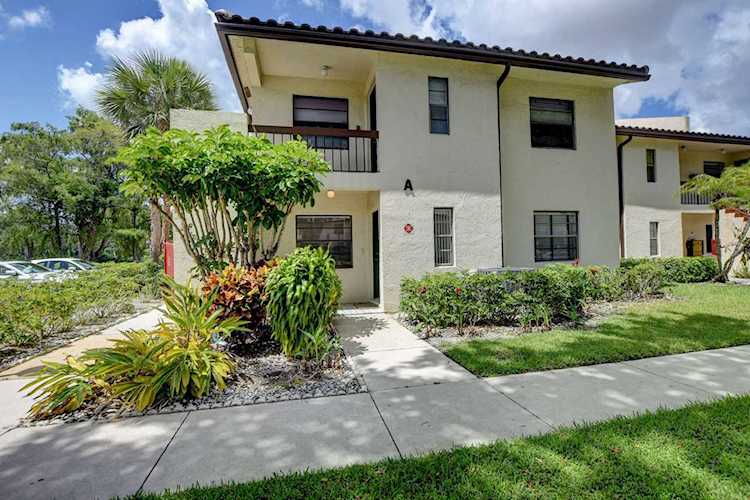 21852 Arriba Real #6-A Boca Raton, FL 33433