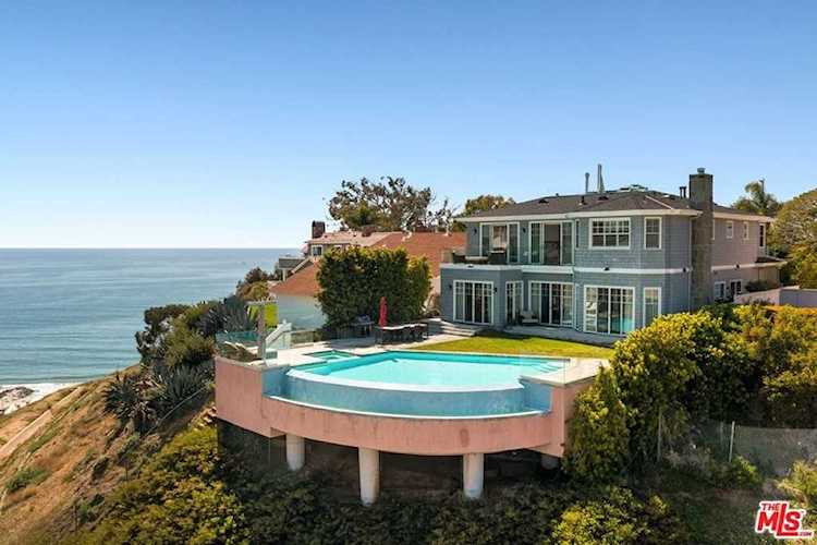 15211 Friends St Pacific Palisades, CA 90272