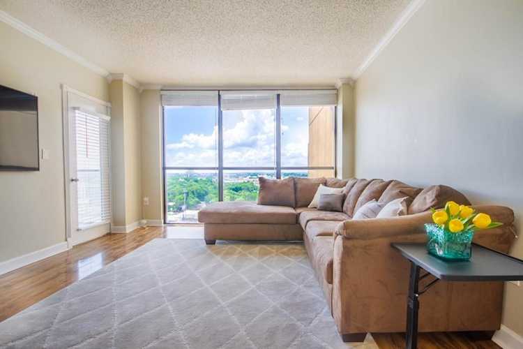 1280 W Peachtree St NW #2504 Atlanta, GA 30309